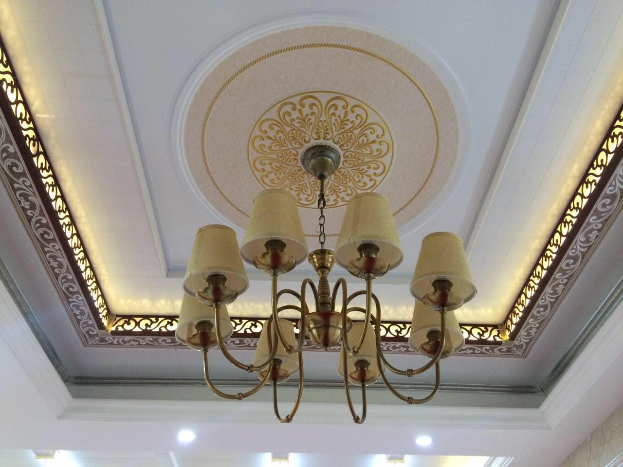 小點綴，大改變，讓全屋吊頂更具藝術感